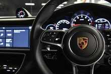 Porsche Panamera T V8 GTS