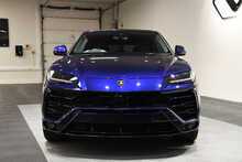 Lamborghini Urus V8