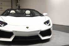 Lamborghini Aventador LP 700-4 Roadster
