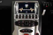 Lamborghini Aventador LP 700-4 Roadster