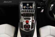 Lamborghini Aventador LP 700-4 Roadster