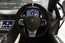 Lamborghini Aventador LP 700-4 Roadster