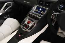 Lamborghini Aventador LP 700-4 Roadster