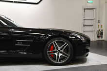 Mercedes-Benz SLS AMG