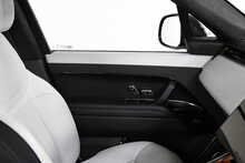 Land Rover Range Rover Sport P550e Autobiography