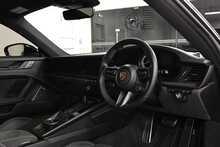 Porsche 911 T 992 Carrera GTS