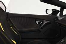Lamborghini Huracan V10 LP 640-4 Performante