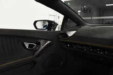 Lamborghini Huracan V10 LP 640-4 Performante