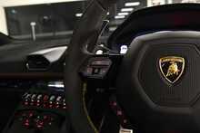 Lamborghini Huracan V10 LP 640-4 Performante