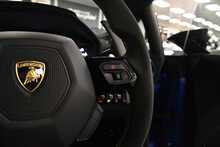 Lamborghini Huracan V10 LP 640-4 Performante
