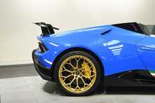 Lamborghini Huracan V10 LP 640-4 Performante