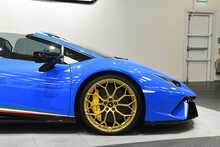 Lamborghini Huracan V10 LP 640-4 Performante