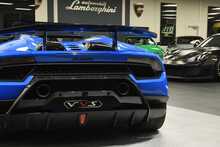 Lamborghini Huracan V10 LP 640-4 Performante