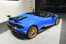 Lamborghini Huracan V10 LP 640-4 Performante