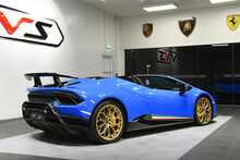 Lamborghini Huracan V10 LP 640-4 Performante