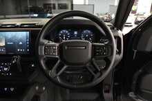 Land Rover Defender 110 D300 MHEV X-Dynamic HSE
