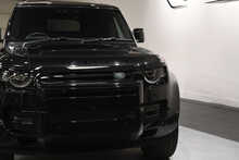 Land Rover Defender 110 D300 MHEV X-Dynamic HSE