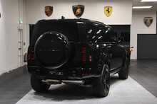 Land Rover Defender 110 D300 MHEV X-Dynamic HSE