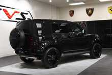 Land Rover Defender 110 D300 MHEV X-Dynamic HSE