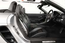 Porsche 718 Boxster T S