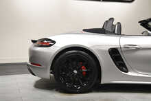 Porsche 718 Boxster T S