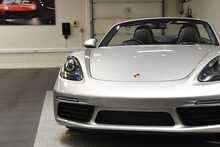 Porsche 718 Boxster T S