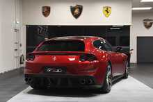Ferrari GTC4Lusso V12