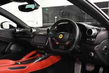 Ferrari GTC4Lusso T V8