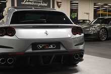 Ferrari GTC4Lusso T V8