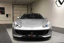 Ferrari GTC4Lusso T V8