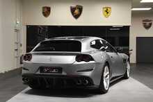 Ferrari GTC4Lusso T V8