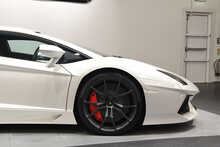 Lamborghini Aventador V12 LP 700-4