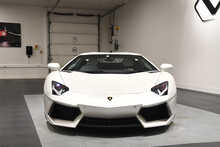 Lamborghini Aventador V12 LP 700-4