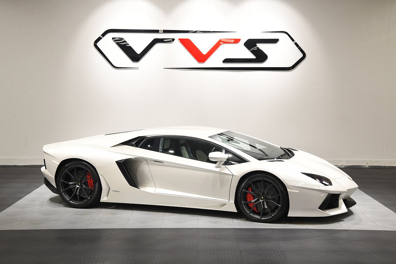 2015 Lamborghini Aventador