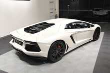 Lamborghini Aventador V12 LP 700-4
