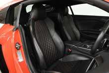 Audi R8 FSI V10 Plus
