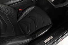 Aston Martin DBS V12 BiTurbo Superleggera