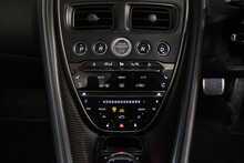 Aston Martin DBS V12 BiTurbo Superleggera