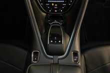 Aston Martin DBS V12 BiTurbo Superleggera