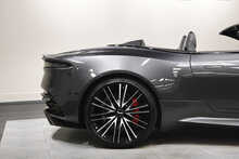Aston Martin DBS V12 BiTurbo Superleggera