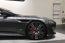 Aston Martin DBS V12 BiTurbo Superleggera