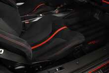 Ferrari 488 Pista T V8