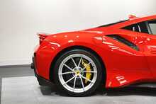 Ferrari 488 Pista T V8