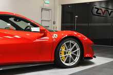 Ferrari 488 Pista T V8