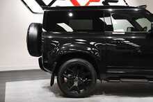 Land Rover Defender 90 D200 MHEV SE