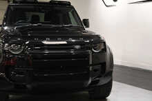 Land Rover Defender 90 D200 MHEV SE