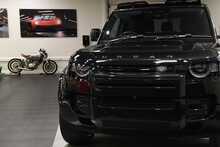 Land Rover Defender 90 D200 MHEV SE