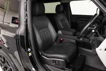 Land Rover Defender 90 D200 MHEV SE