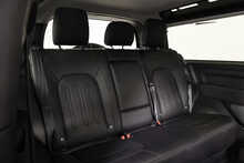 Land Rover Defender 90 D200 MHEV SE