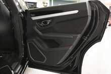 Lamborghini Urus V8